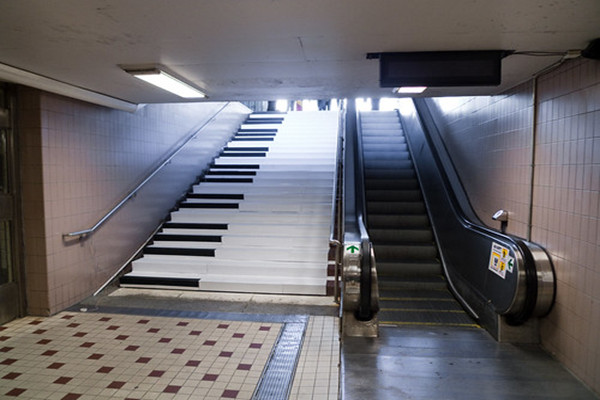 瑞典斯德哥尔摩钢琴楼梯